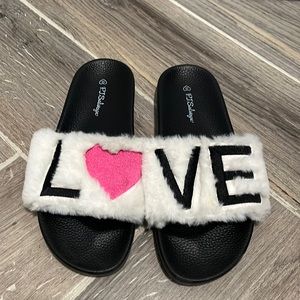 P.J. Salvage black and fur LOVE slides